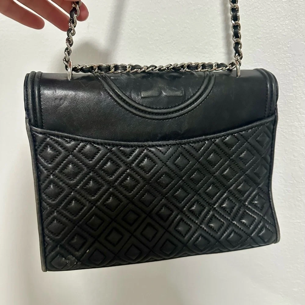 Tory Burch Fleming Leather Convertible Shoulder Bag - Black/silver